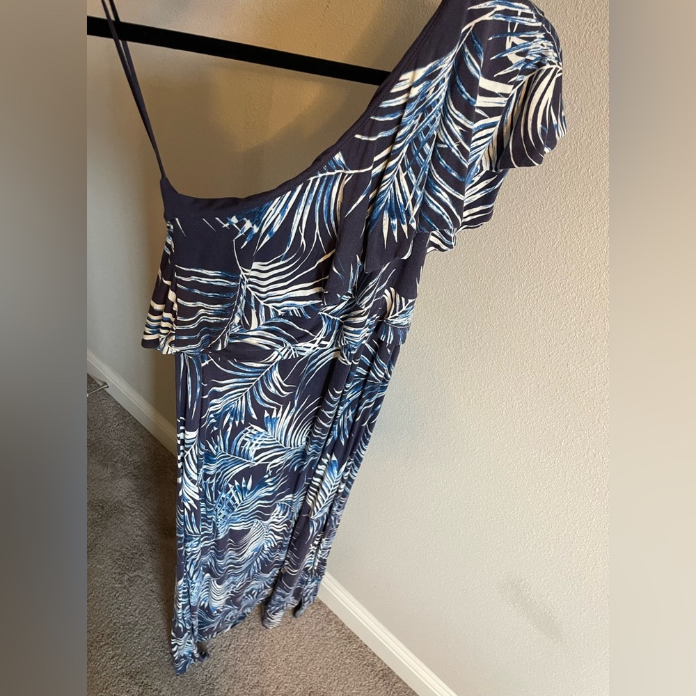 Pea in the Pod one shoulder comfy long maxi